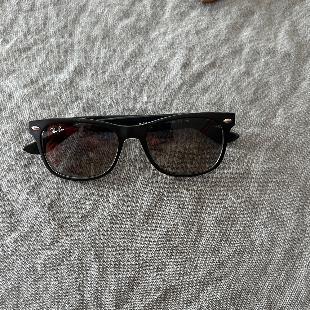 Ray-Ban Classic Black Sunglasses